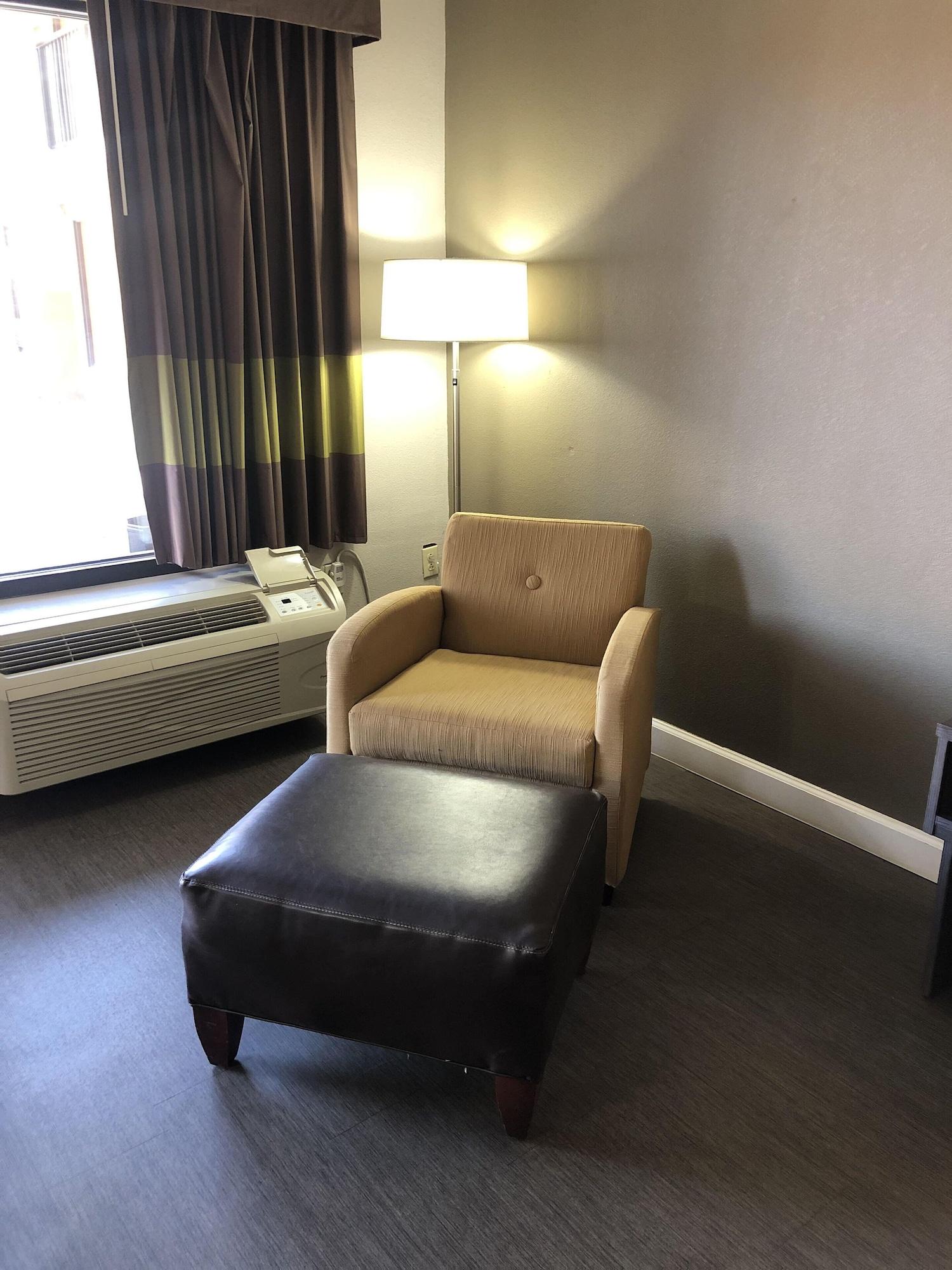 Отель Super 8 By Wyndham Orangeburg Near I-26 Экстерьер фото